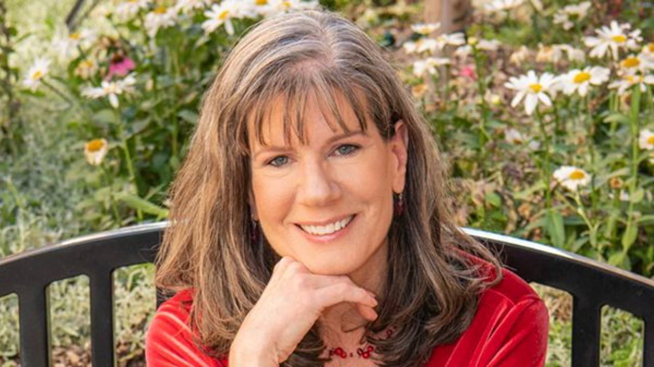 Hollie Kikel - Sound Healing in Aurora, Colorado
