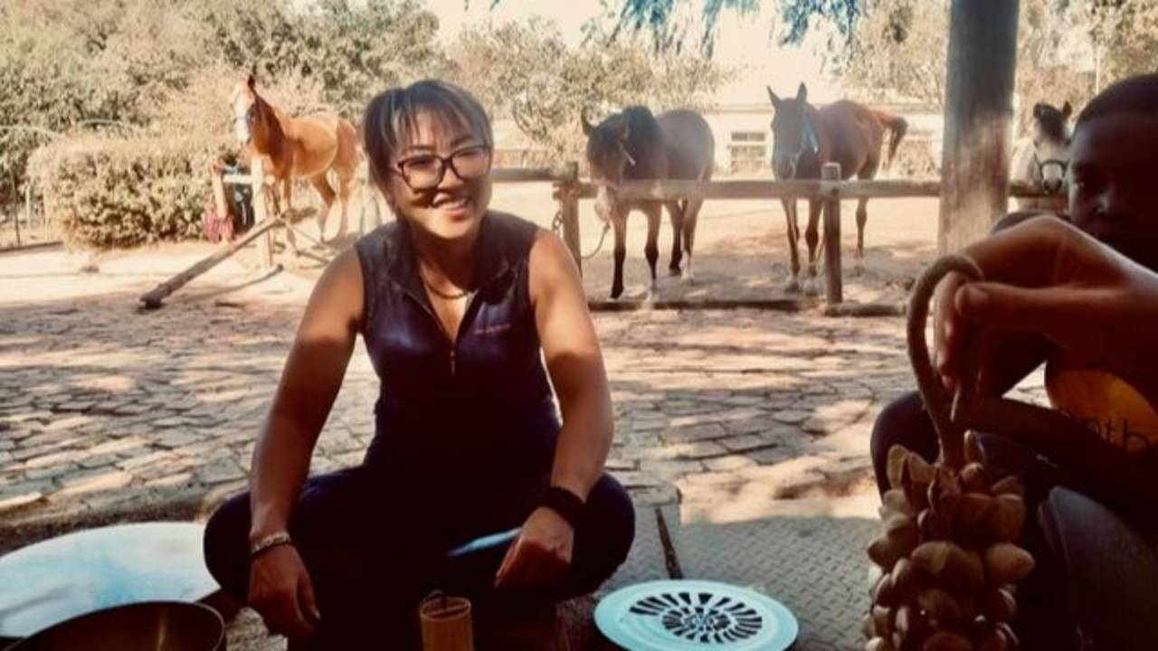Laura Syer - Sound Healing in South Africa