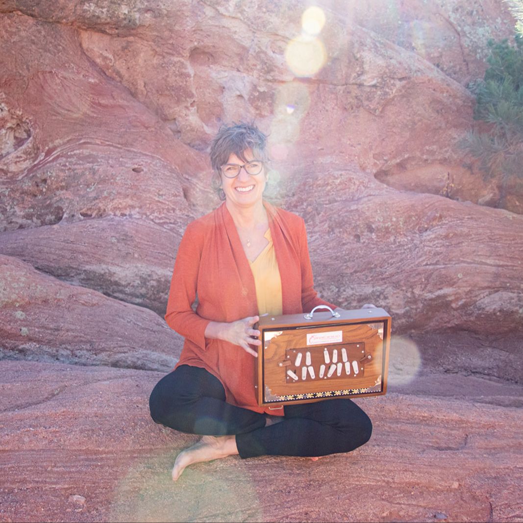 Molly Adkins - Sound Healing in Colorado, USA
