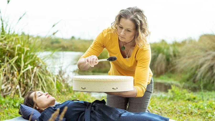 Kate Mikecz - Sound Healing in New Zealand
