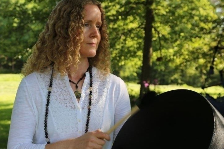 Natalie Brown - Sound Healing in Iowa, USA