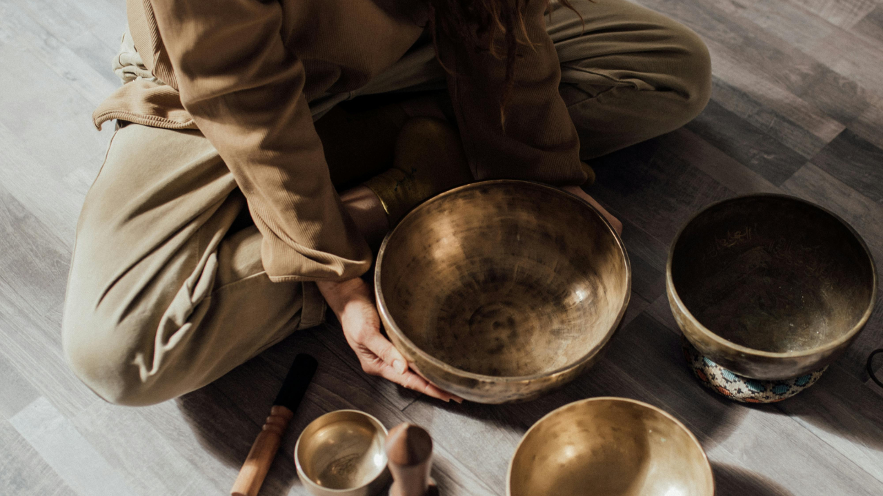 Tibetan singing bowls (sound healing contraindications)
